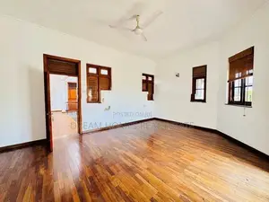 Luxury House in Battaramulla