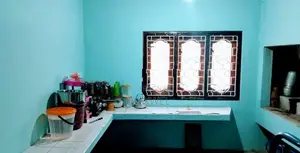 House with 3 Shops for Sale in Sillalai