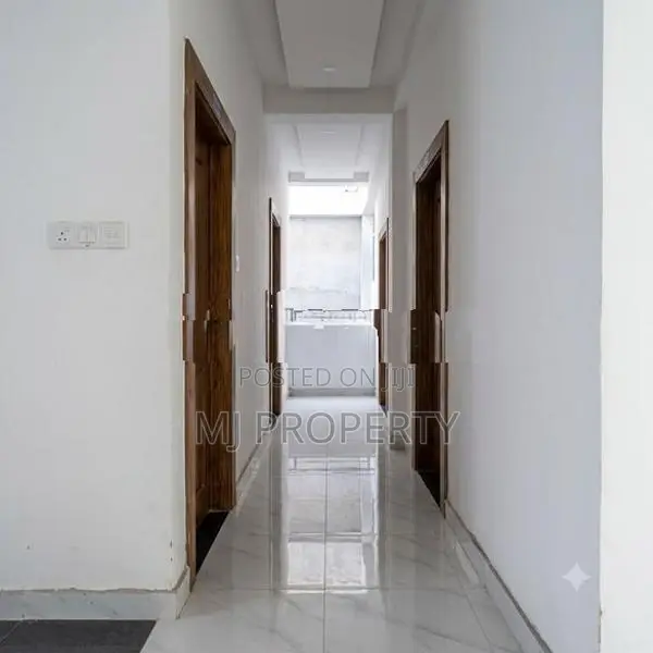 ( Yc-1143) Valuable Commercial Hostel Building Sale in Malabe