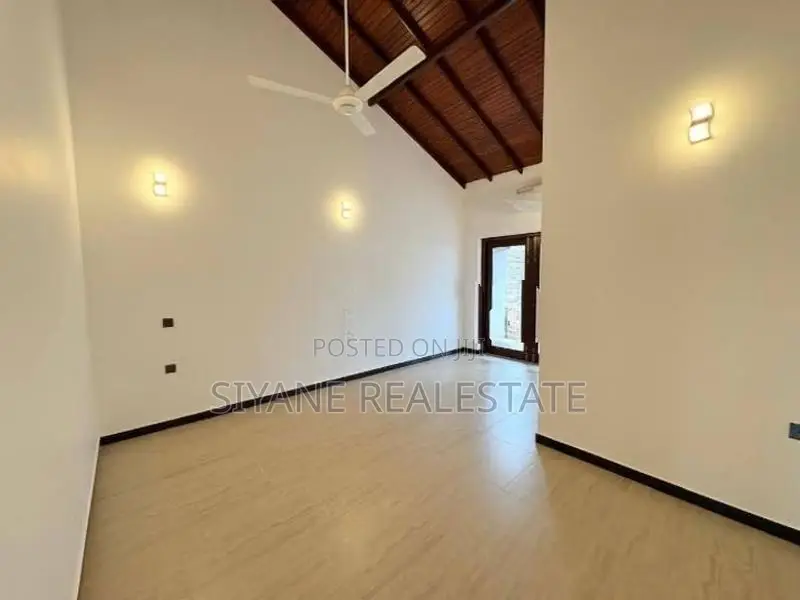 Architecturally Designed Luxury Brand New House for Sale Battaramulla