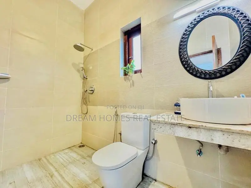5 Bedroom House Near Thalawathugoda Junction