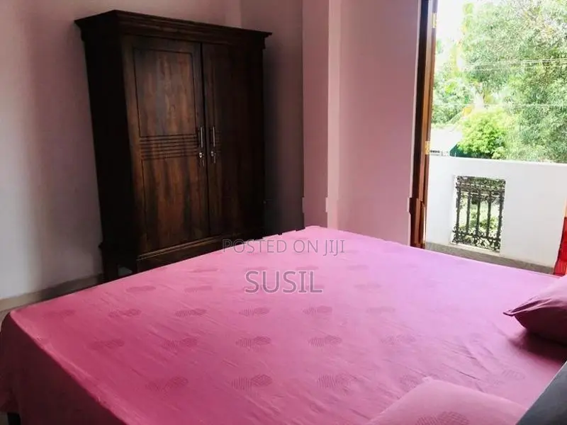 Fully Furnished Upstairs Apartment for Short Term Rent – Maharagama