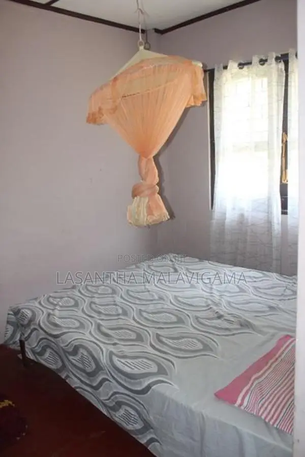 17 perch single storey houses for sale in Athurugiriya