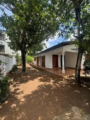 Modern 3-Bedroom House for Sale Near Kottawa–Thalawathugoda Main Road