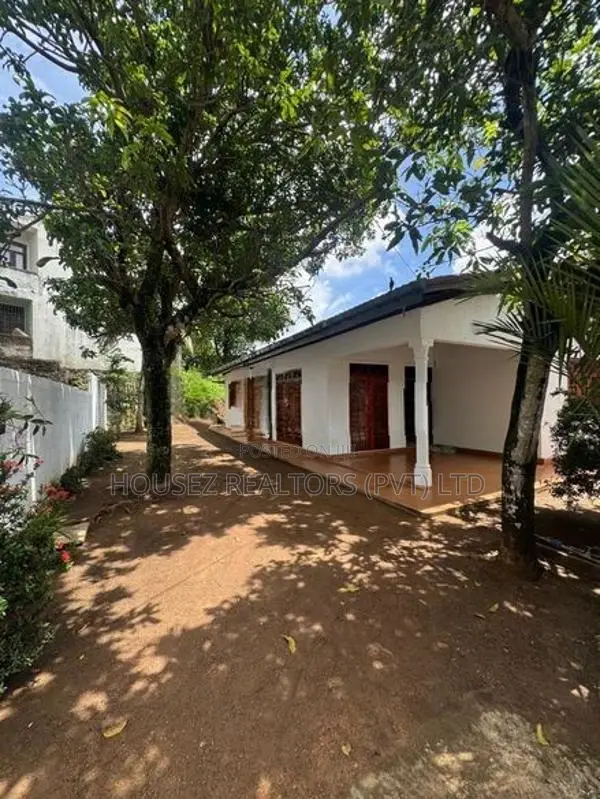 Modern 3-Bedroom House for Sale Near Kottawa–Thalawathugoda Main Road