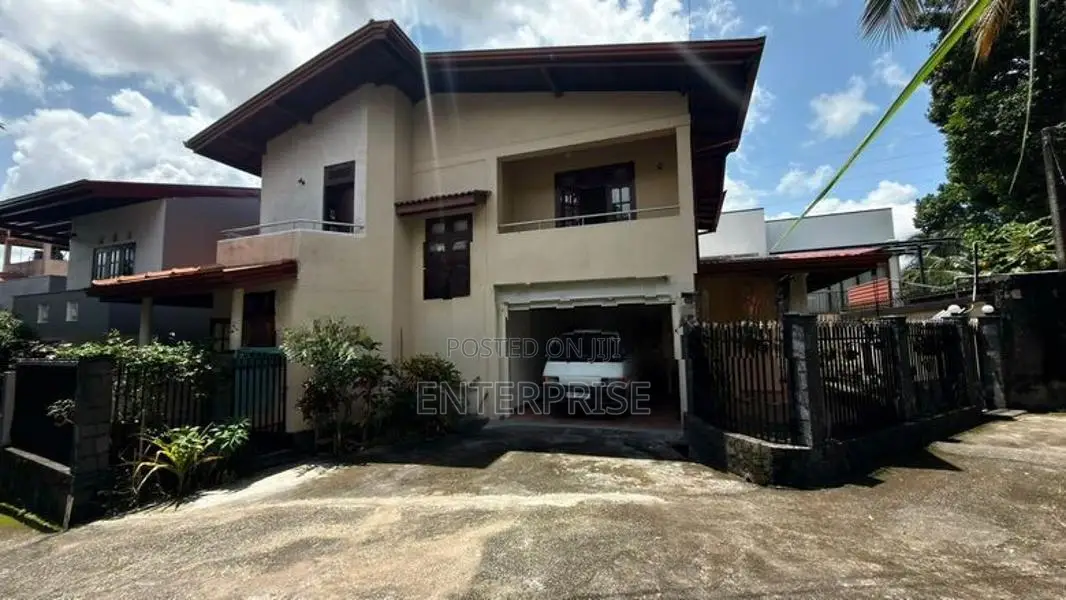 House for Sale – Prime Residential in Thalawathugoda