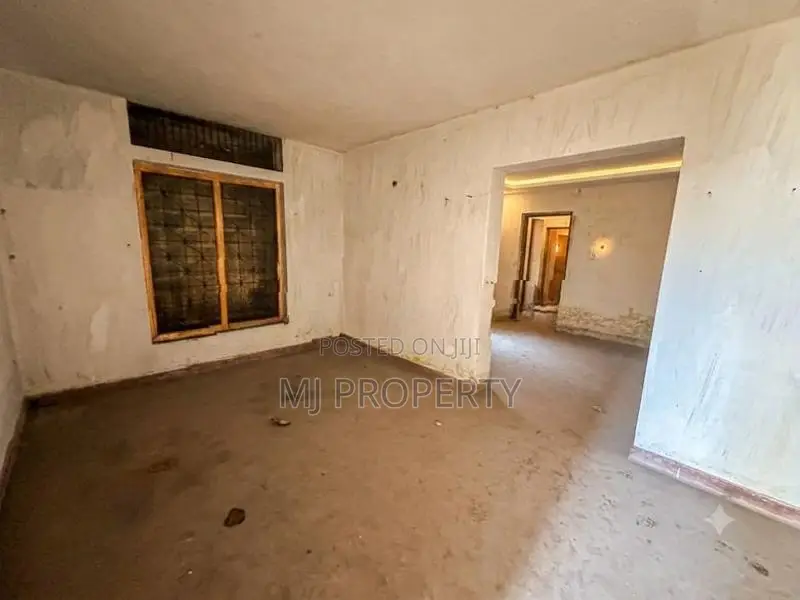( YC-1145) Valuable Commercial Land Sale in Nugegoda Delkanda
