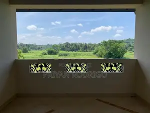 Athurugiriya 04 Bed rooms house on 23.5 perches of land for sale