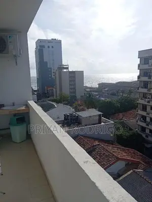 03 Bedroom Fully furnished Luxury Apartment in Bambalapitiya for Rent