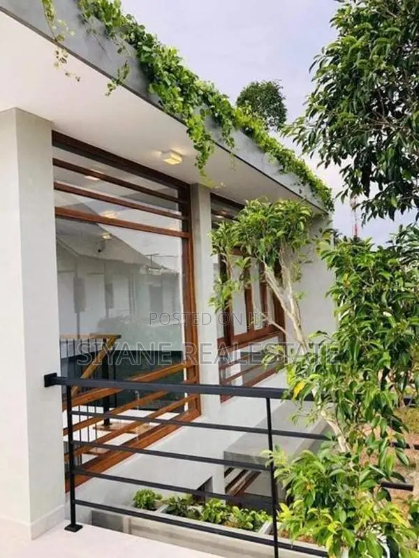 Brand New 3-Storey House for Sale – Pannipitiya Fully Furnished