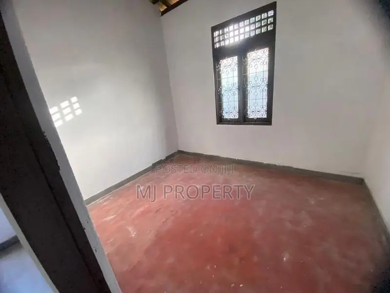 ( Ts-1142) Valuable Brand New Single Storey House Sale in Homagama
