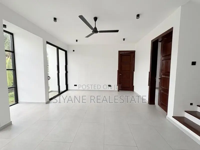 Luxury New House for Sale in Battaramulla - Thalahena
