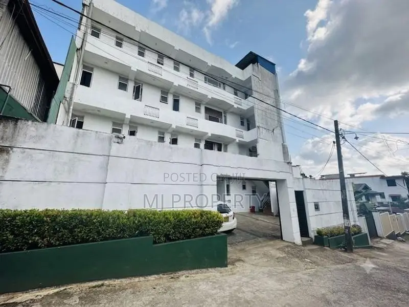 ( Yc-1143) Valuable Commercial Hostel Building Sale in Malabe