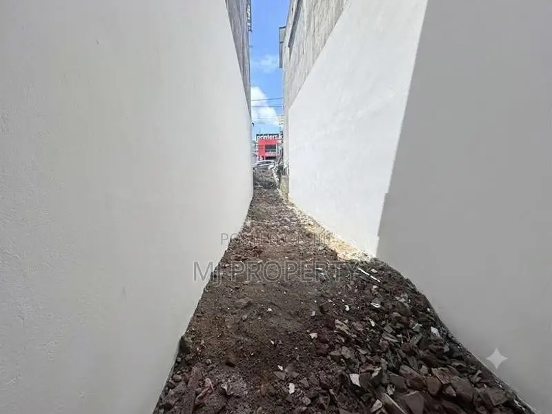 ( YC-1145) Valuable Commercial Land Sale in Nugegoda Delkanda