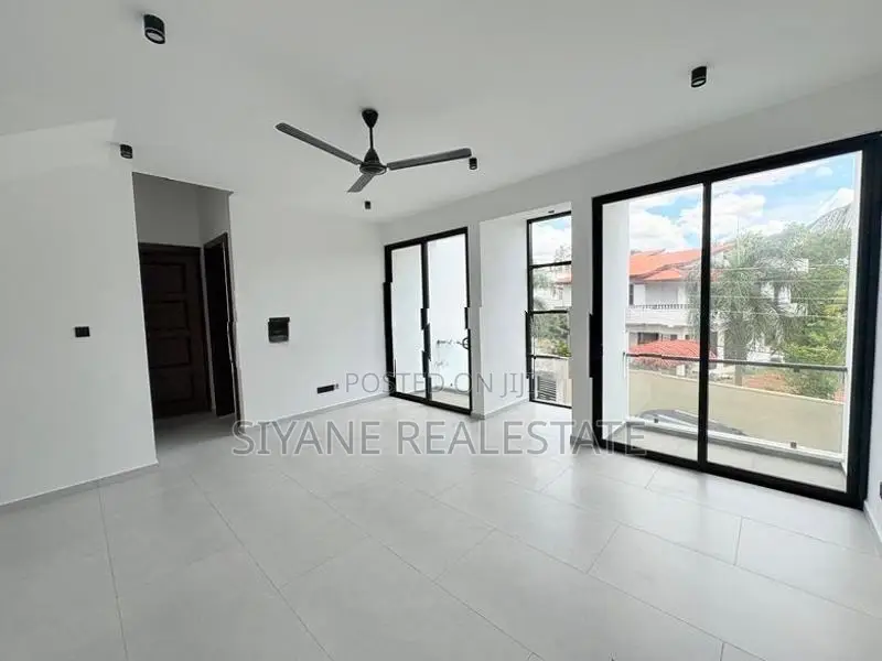 Luxury New House for Sale in Battaramulla - Thalahena