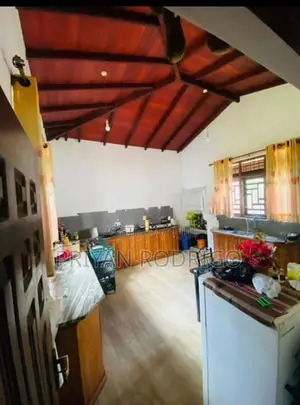 Galewela, Daduyaya 03 Storied House on 100 Perches for Sale