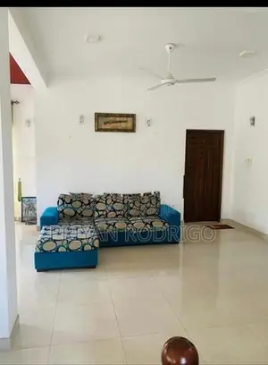 Galewela, Daduyaya 03 Storied House on 100 Perches for Sale