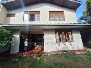 Solid House with Land for Sale in Colombo 5