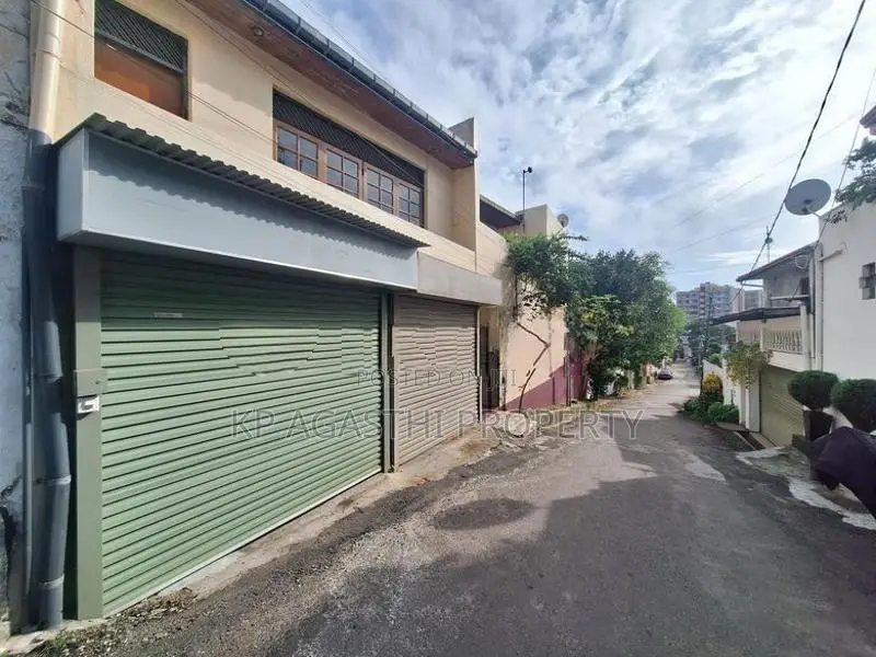 Solid House with Land for Sale in Colombo 5