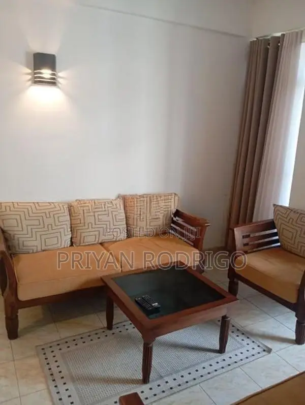 03 Bedroom Fully furnished Luxury Apartment in Bambalapitiya for Rent