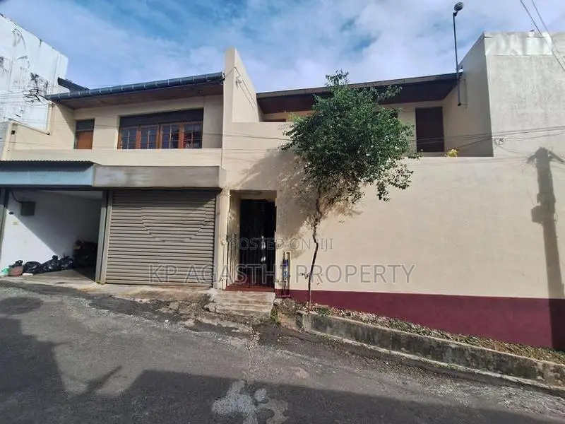 Solid House with Land for Sale in Colombo 5
