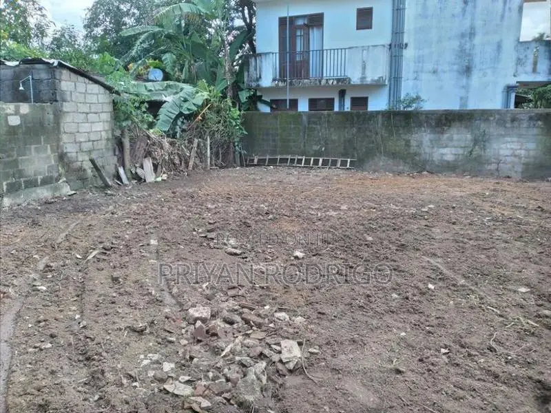 Piliyandala Wewala Road 10 Perches of Land for Sale