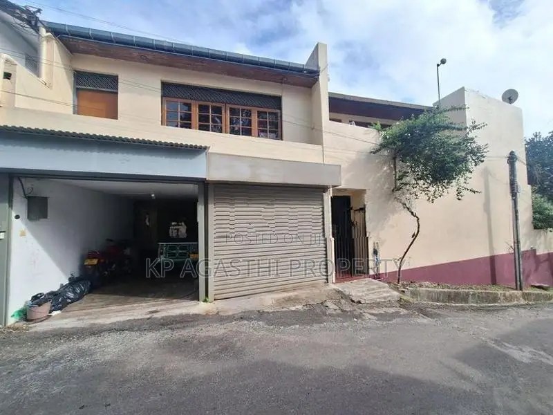 Solid House with Land for Sale in Colombo 5