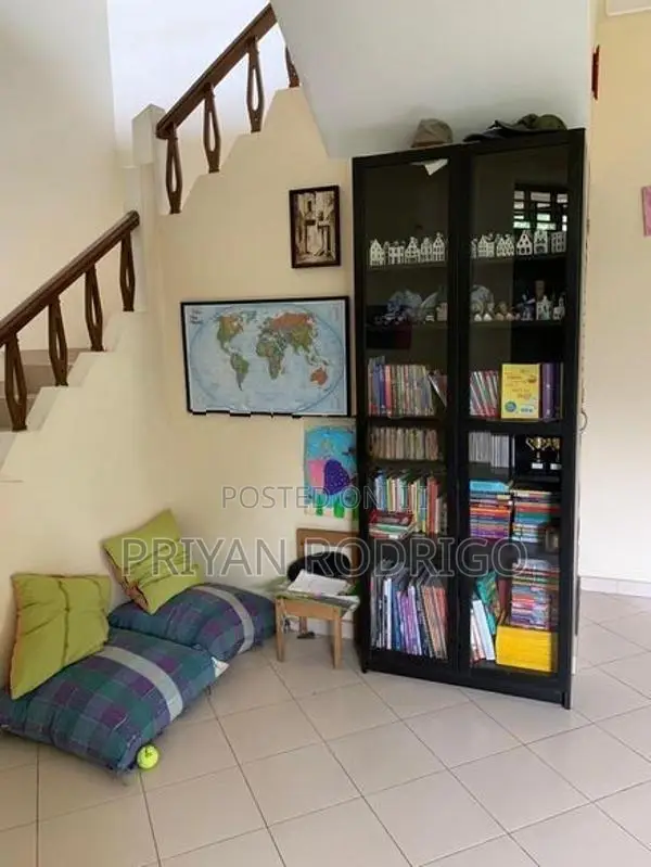 Athurugiriya 04 Bed rooms house on 23.5 perches of land for sale