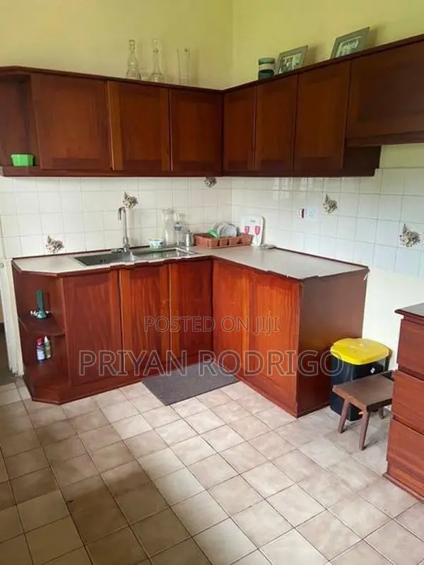 Ratmalana off Attidiya Rd 40Perches Land with a 05 Roomed House for Sa