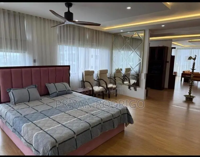 2000 Plaza Residencies - 06 Bedrooms Luxury Apartment for Sale in Kott