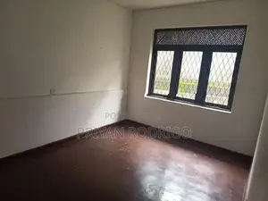 13.3 Perch Valuable Land with a Livable House for Sale in Molpe Moratu