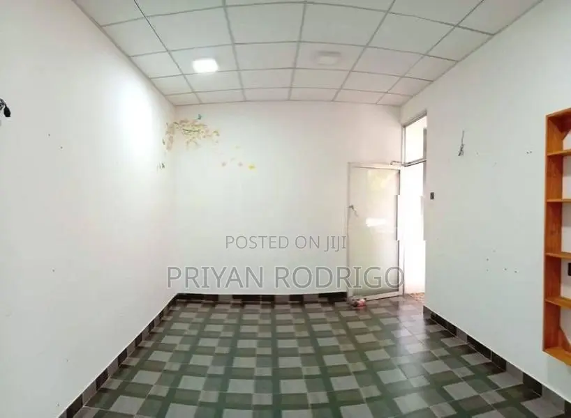 Kottawa - Rukmalgama 05 Bed Room House on 15 Perches of Land for Sale