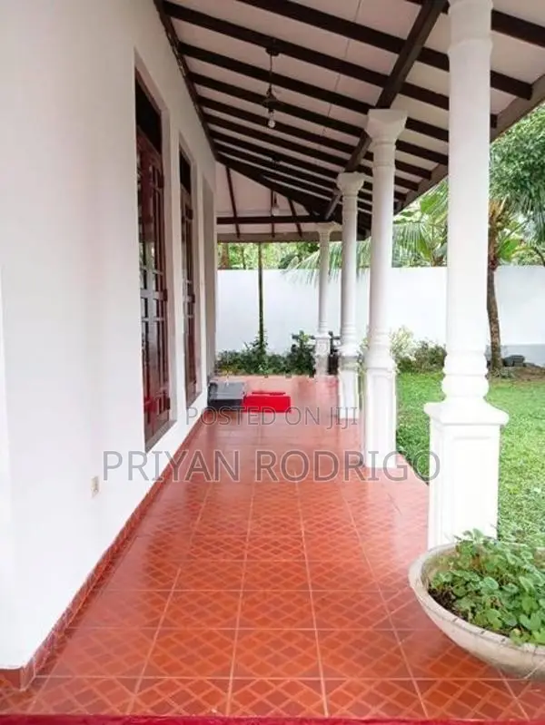 Kottawa - Rukmalgama 05 Bed Room House on 15 Perches of Land for Sale