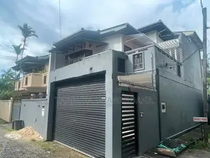 Two Storey House for Rent Baththaramulla