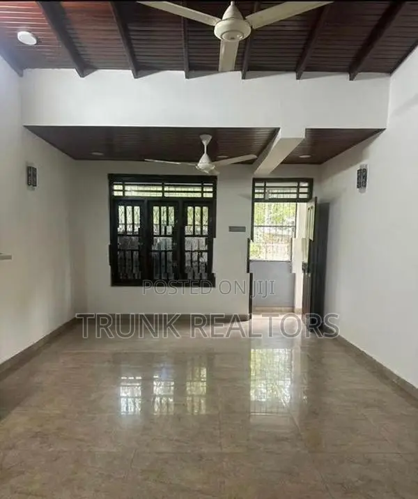 Dehiwala 05BR House For Sale (NK11516)