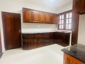 Two Storey House for Rent Baththaramulla