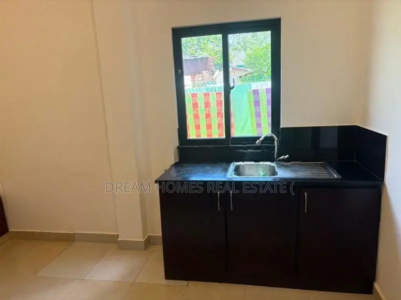 Spacious 3-Bedroom House for Rent – Wickramasinghepura