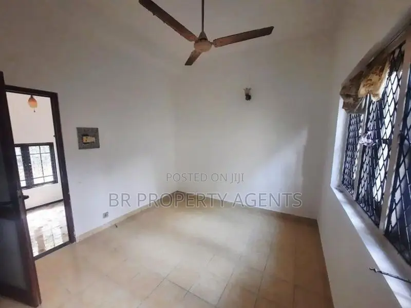 Two Story Twin House for Sale In Mount Lavinia