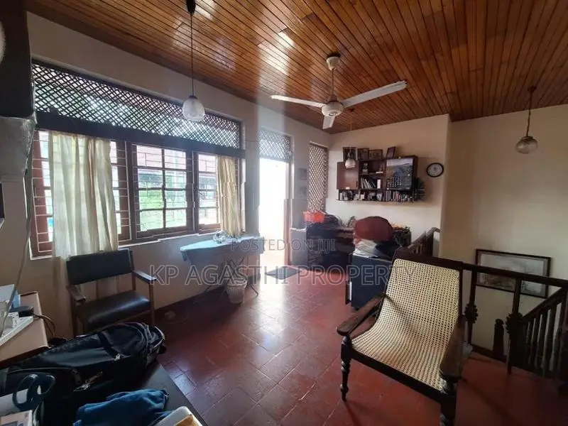 Super Land with House for Sale in Colombo 5