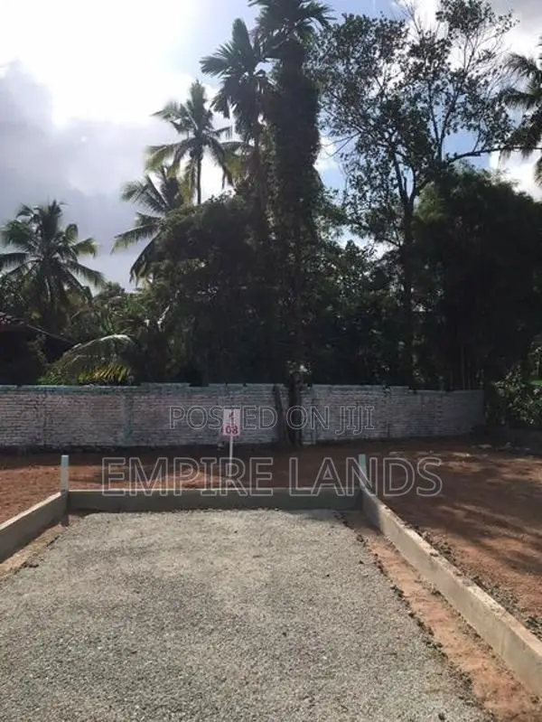 Kandana Luxury Land Plots for Sale Facing Ganemulla Bus Road