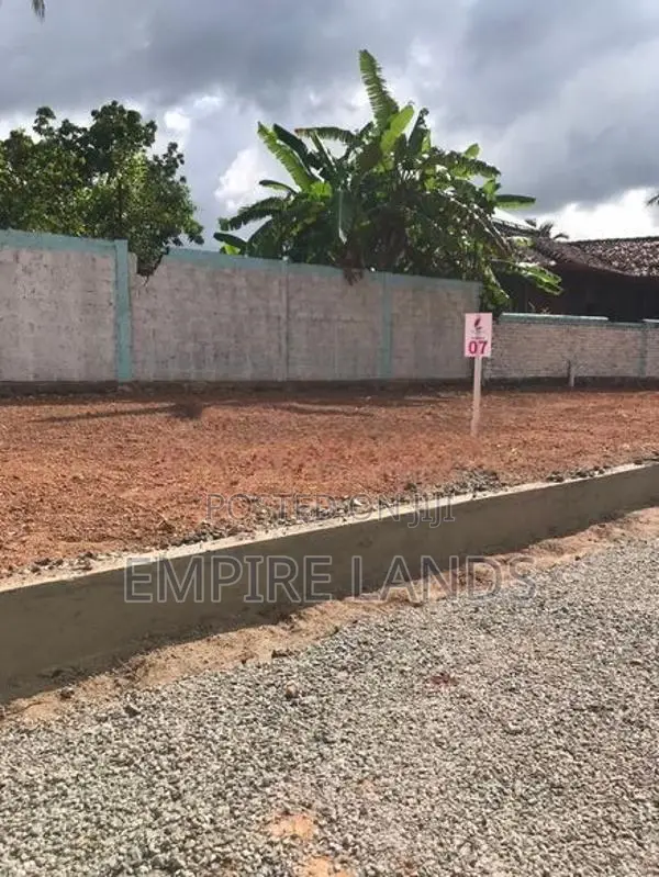 Kandana Luxury Land Plots for Sale Facing Ganemulla Bus Road