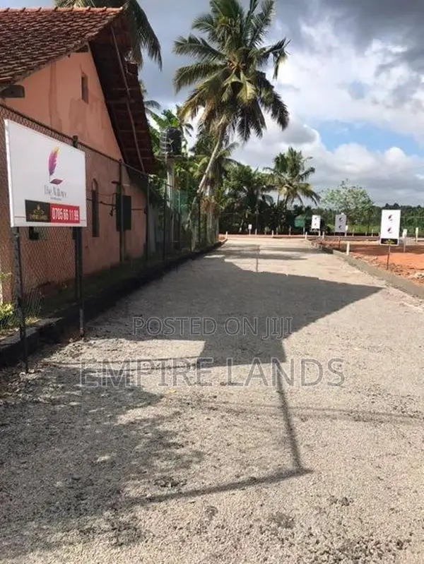 Kandana Luxury Land Plots for Sale Facing Ganemulla Bus Road