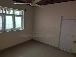 Spacious 6-Bedroom Single-Storey House for Rent – Kalubowila