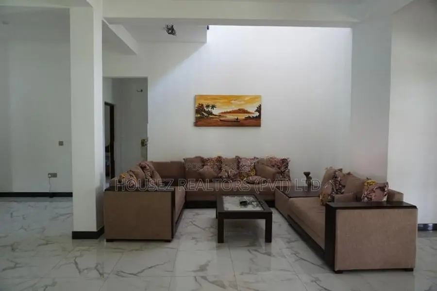 Fully Furnished 6-Bedroom Villa for Rent or Lease in Weligama