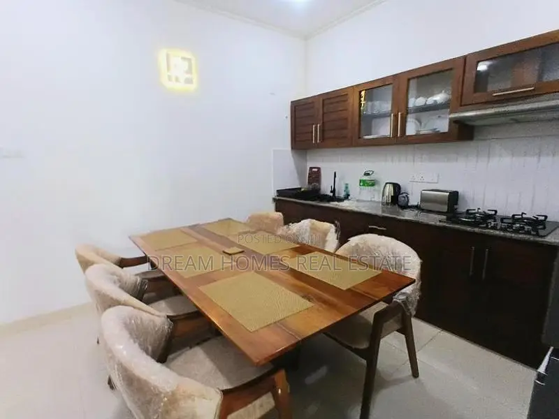 Super Luxury Fully Furnished Apartment for Rent Thalawathugoda
