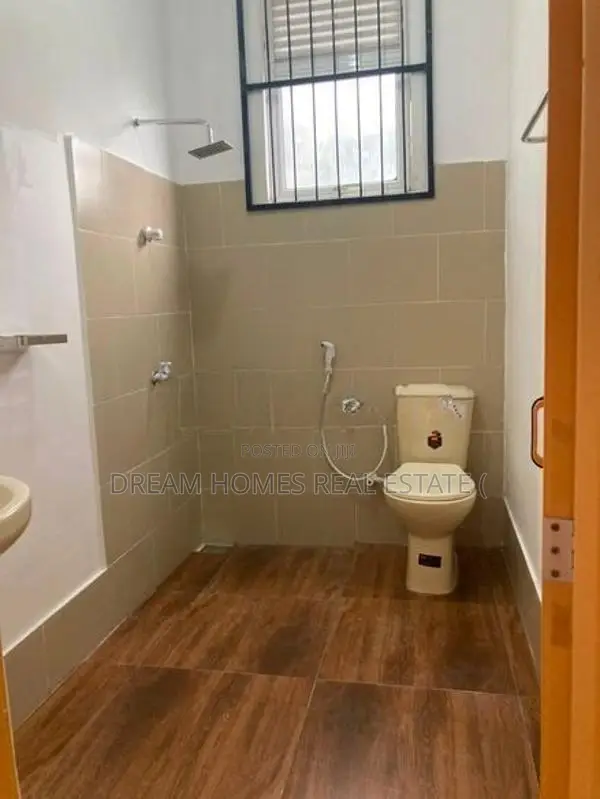Upstairs Unit for Rent – Malabe