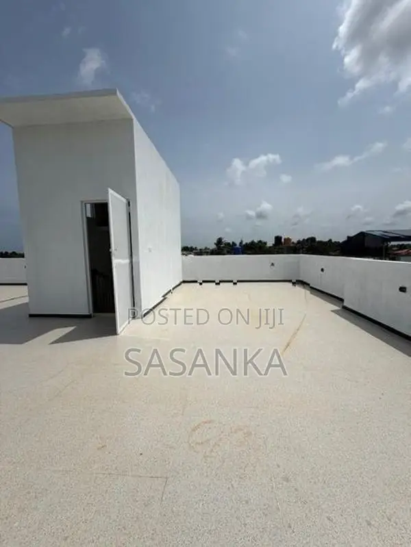 Boralesgamuwa Brand New Modern Luxury House for Sale