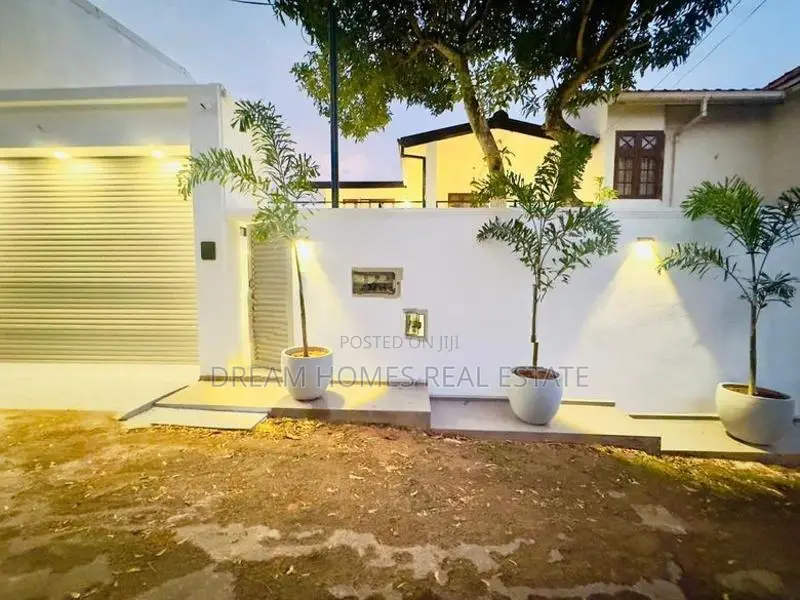 4 Bedroom House for Sale – Depanama, Pannipitiya