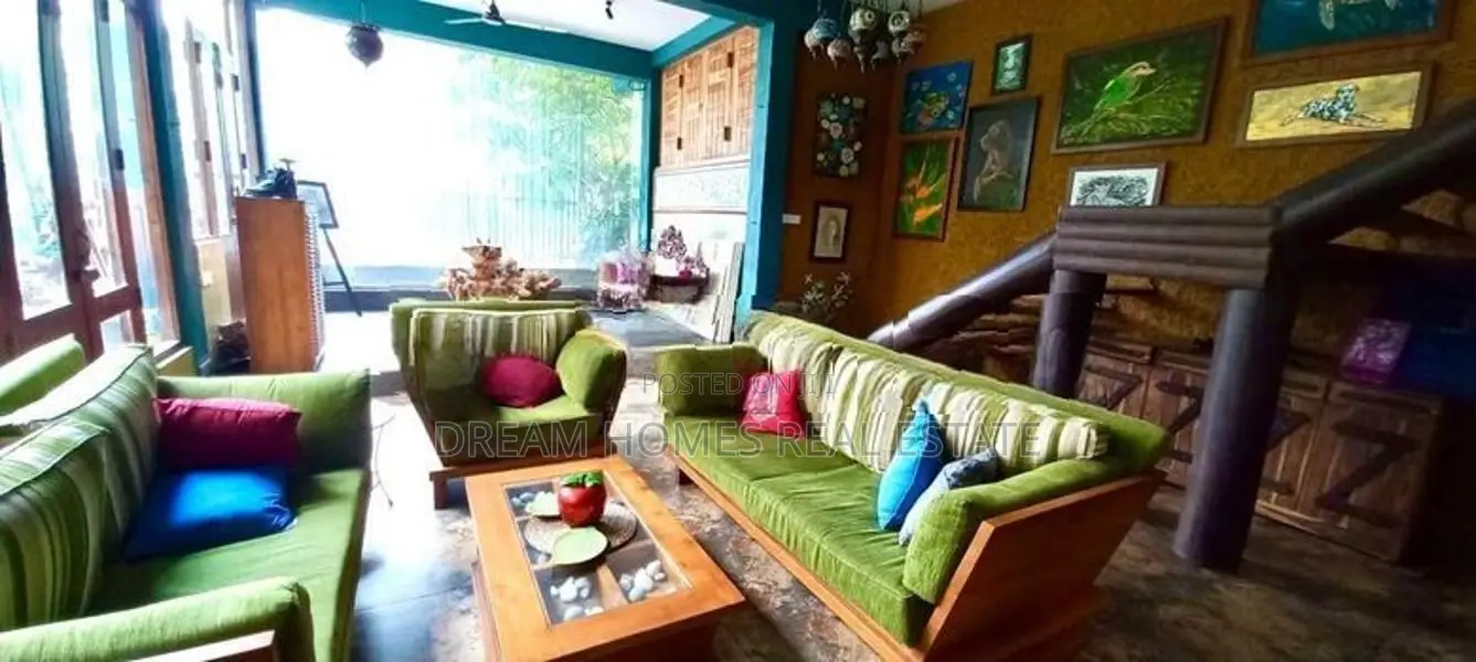 Designed Luxury Home with Rooftop Garden – Battaramulla