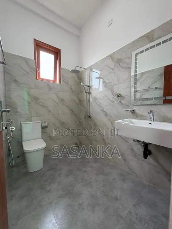Boralesgamuwa Brand New Modern Luxury House for Sale